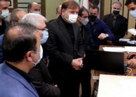 بازدید از فرآیند انجام واکسیناسیون در یکی از مراکز شهر رشت