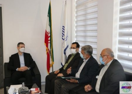 توسعه فرهنگ اقامه نماز، قرآن و عترت از اولویت های اصلی در برنامه های اجرایی است