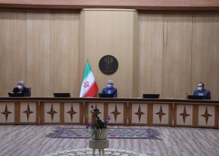 نظارت جدی‌تر نهادهای متولی بر رعایت توصیه‌های بهداشتی/پرهیز از عادی‌انگاری در راستای کنترل و مهار بیماری/ رویکردهای اقناعی در خصوص واکسیناسیون، تقویت شود/توجه به استانداردهای لازم در کلاس‌های درس حضوری