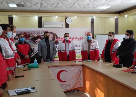 بازدید مدیر کل آموزش تخصصی و ضمن خدمت جمعیت هلال احمر کشور از روند برگزاری دوره تربیت مربی درجه ۳ جستجو و نجات در حوادث حمل و نقل جاده ای