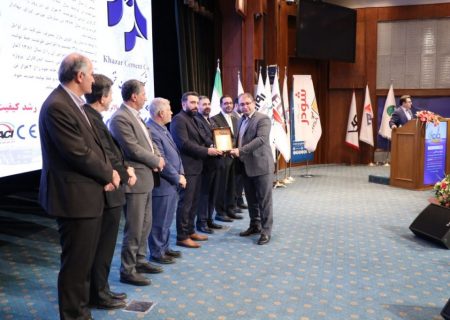 کسب تندیس واحد مشتری مدار بعنوان تنها شرکت سیمانی کشور