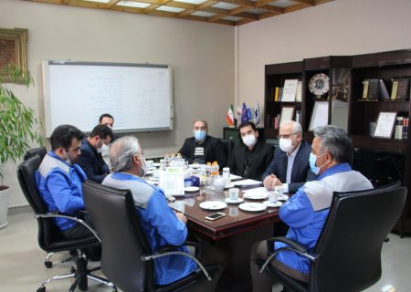 تنظیم تفاهم نامه همکاری دو جانبه،بهره گیری از ظرفیت های قطعه سازی و تأمین قطعات و مواد اولیه از طریق منطقه آزاد انزلی