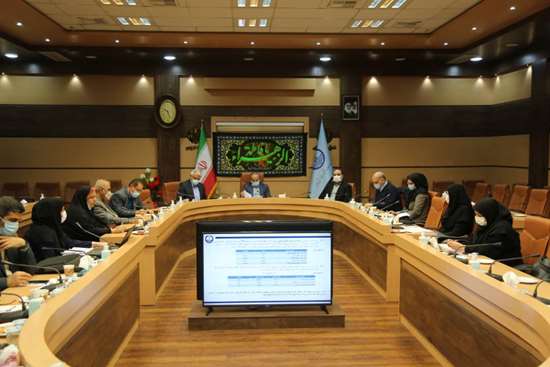 هیچ بیماری نباید از بیمارستان دولتی جهت تأمین دارو به بخش خصوصی مراجعه کند/ تجهیزات پزشکی بلااستفاده مراکز، به بیمارستان‌های مورد نیاز گسیل شود