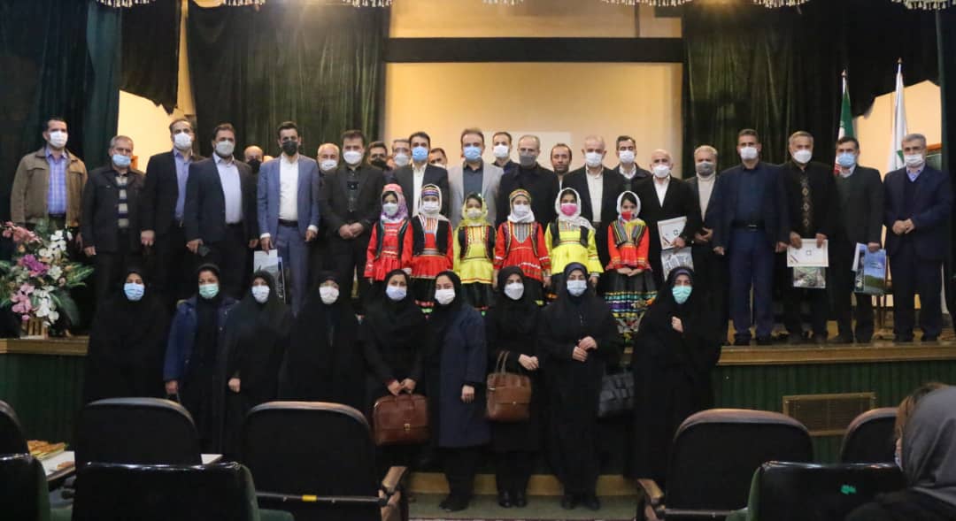 تقدیر از ۱۷ دهیار نمونه محیط زیستی گیلان بمناسبت روز ملی هوای پاک