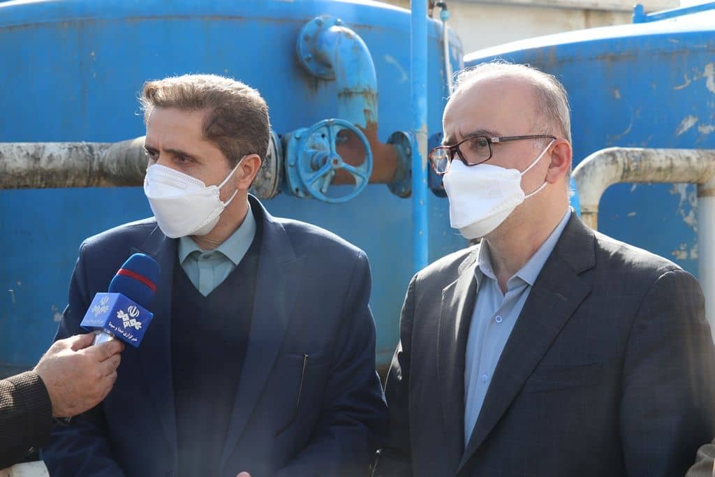 ریزش چاه باعث قطعی آب ۴۰۰۰ مشترک کوچصفهانی شد/ آبرسانی با ۱۵ دستگاه تانکر در حال انجام است/ علاوه بر بازسازی چاه اصلی، خط انتقال سنگر هم تکمیل می‌شود/ استقرار تیم کنترل کیفیت آب و فاضلاب در محل
