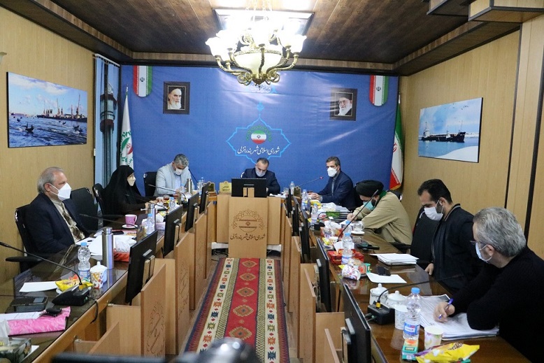 آغاز رنگ آمیزی و آسفالت در سطح شهر بندر انزلی 