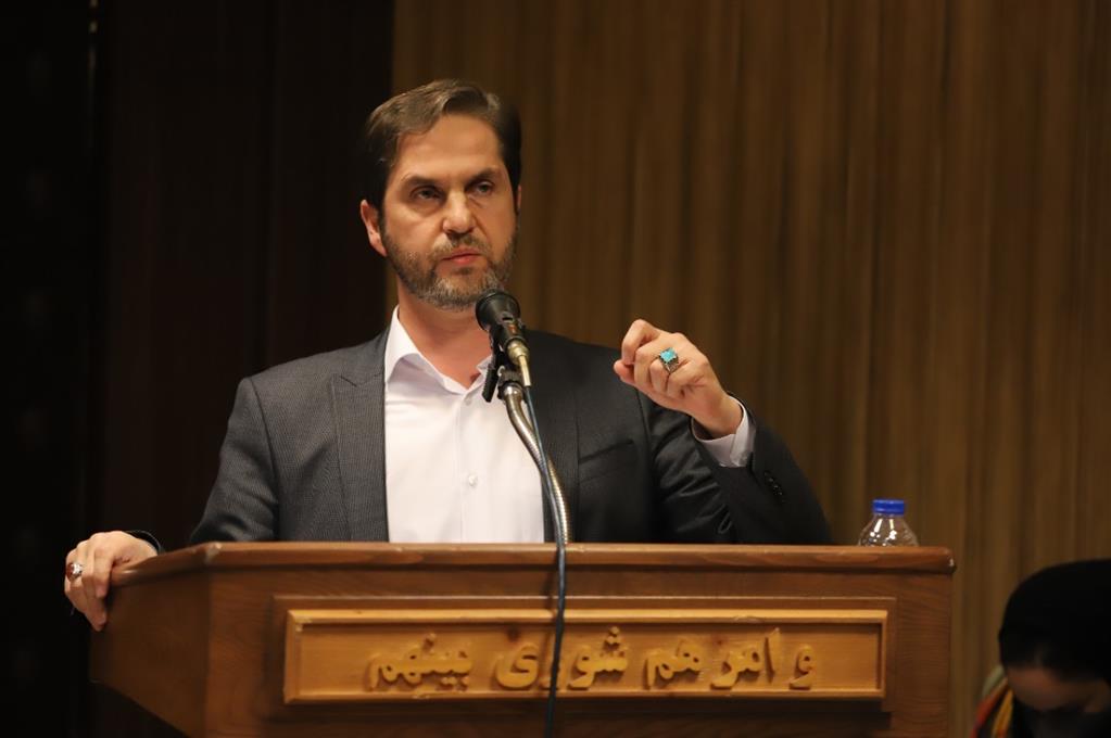 جلوگیری از تصرفات غیرقانونی کلیه املاک و اراضی شهرداری/ ارسال پرونده ۱۹۶ نفر از نیروهای شرکتی ایثارگر به استانداری گیلان/ انتصاب مدیران شهرداری طبق مدل ارزیابی شایستگی عمومی
