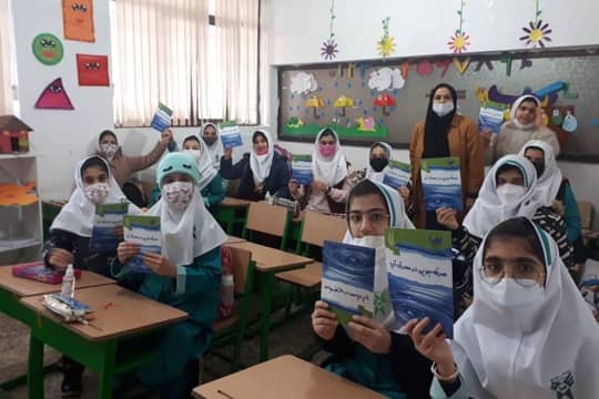 برگزاری جشنواره فراگیری نخستین واژه آب در دبستان سماء شهرستان آستارا