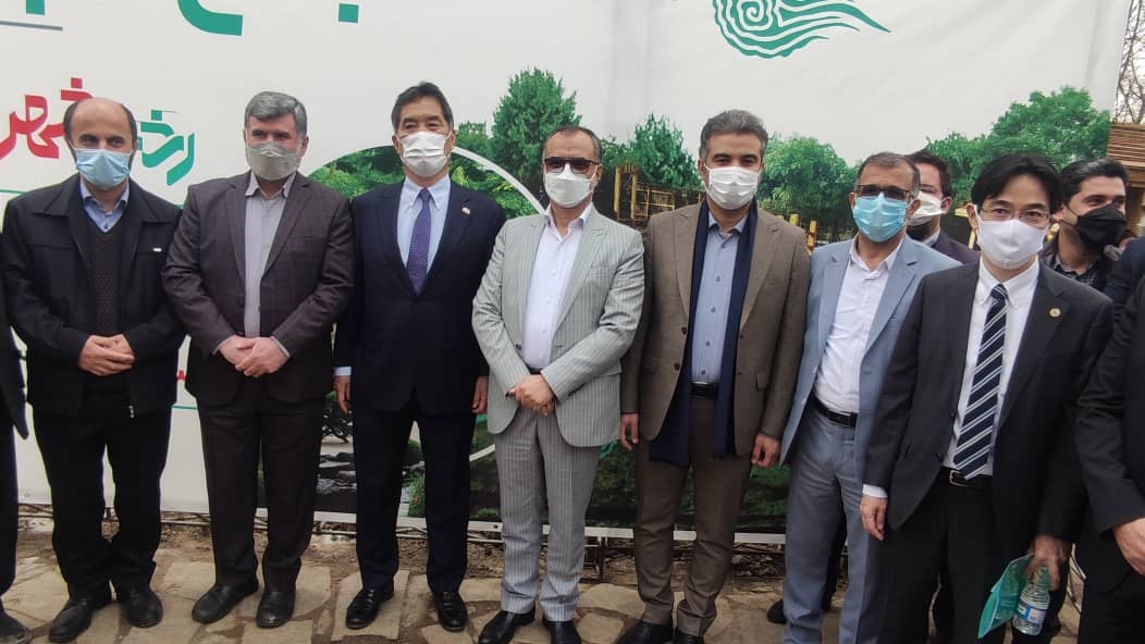 افتتاح باغ ژاپنی در رشت/ آمادگی رشت به منظور مشارکت سرمایه گذاران خارجی/ اعزام گروه اقتصادی ژاپن به رشت