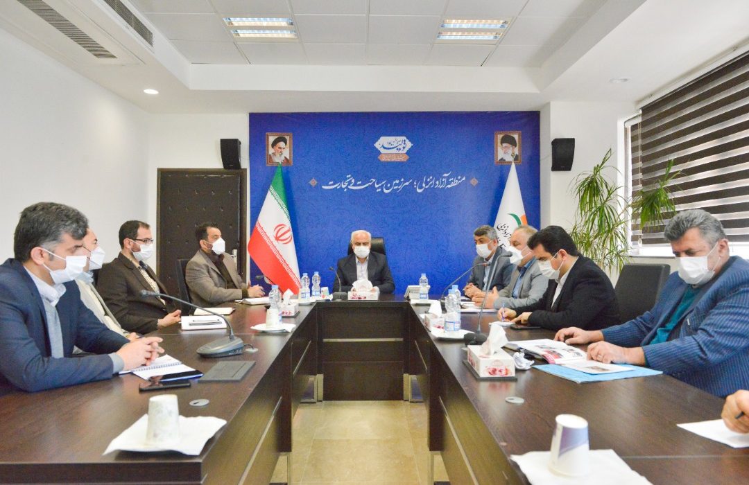 همراهی جامعه بازار و مجتمع های تجاری،اطلاع رسانی، بازدید مستمر و تأمین ماسک و لوازم ضدعفونی راهکار مقابله با موج ششم کرونا