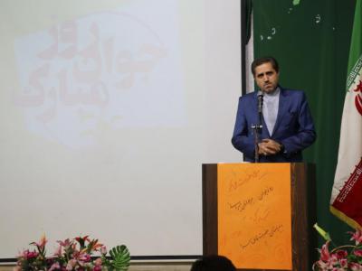 تجربه مدیران پیشکسوت در کنار انگیزه مدیران جوان موتور محرکه پیشرفت ایران اسلامی است/ با سپردن امور به جوانان خیال همه از آینده کشور آسوده خواهد بود