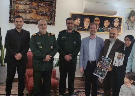 دیدار نوروزی شهردار رشت با خانواده‌های معزز شهدا