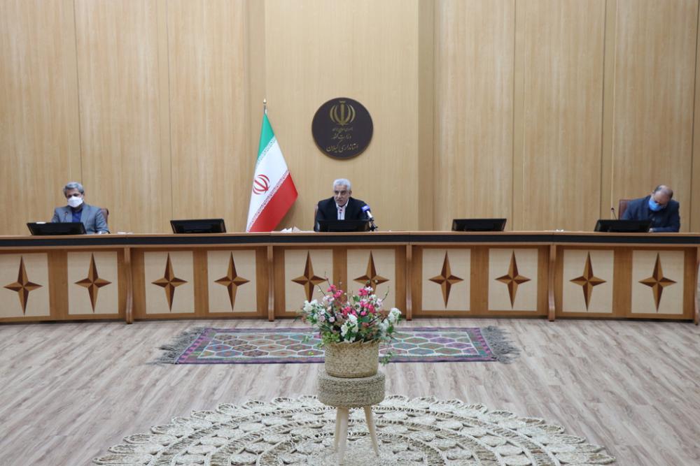 پرداخت مطالبات کارمندان و کارگران تا قبل از پایان سال
