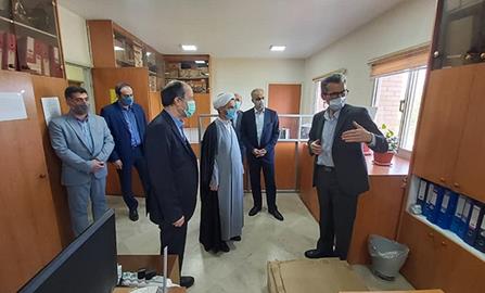 بازدیدمسئولان قضایی استان از یک شرکت دانش بنیان در پارک علم و فناوری