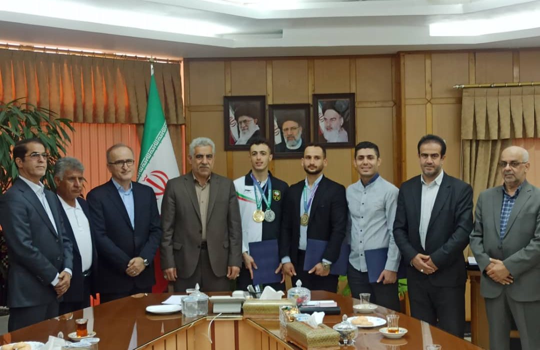 تجلیل استاندار از ورزشکاران موفق گیلانی حاضر در بیست و چهارمین دوره بازی‌های المپیک ناشنوایان برزیل/ تأکید دکتر عباسی بر حمایت از استعدادهای ورزشی و فراهم سازی زمینه رشد آنان