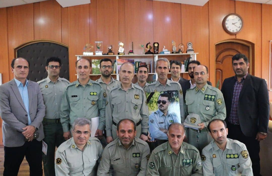 قدردانی از ۸ محیط بان نمونه ، همزمان با روز ملی محیط بان در محیط زیست گیلان