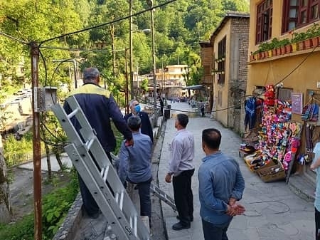 بازدید میدانی مدیر مخابرات منطقه گیلان از روند سامان‌دهی تأسیسات مخابراتی در شهرک تاریخی ماسوله