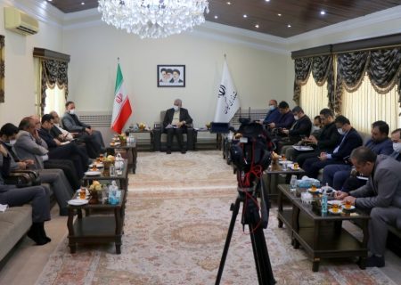 رسالت و جایگاه خبرنگاران به یک مراسم بسنده نشود