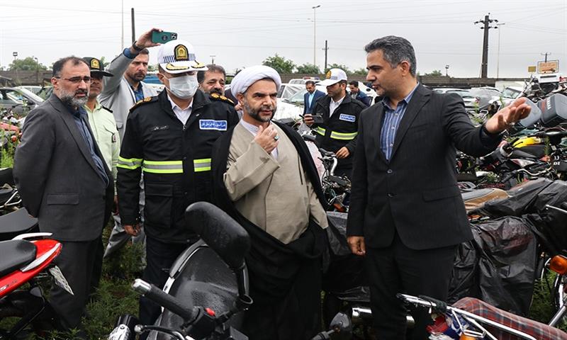 خودروهای توقیف شده در پارکینگ های استان به راحت ترین شیوه ممکن برای جلوگیری از تضییع حقوق مردم ترخیص شود