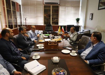 تسریع در اجرای طرح ممیزی املاک با استفاده از جامعه اطلاعاتی پست گیلان/ انعقاد تفاهم نامه سه جانبه حوزه مدیریت شهری و پست گیلان