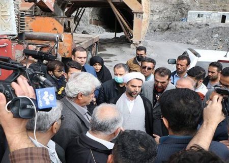 بازدید رئیس کل دادگستری استان گیلان از تونل شماره ۴ قطعه ۲ در حال احداث اتوبان رشت به  قزوین در رودبار