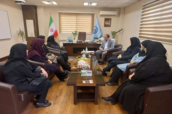 پیشنهاد دکتر بالو به گروه مامایی برای ارایه طرحی جهت کاهش عمل سزارین در استان