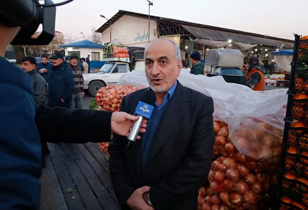 با هرگونه افزایش قیمت میوه و تره بار در گیلان برخورد می گردد/ روسای اتحادیه ها و مدیران میادین میوه و تره بار با دقت نظارت کنند