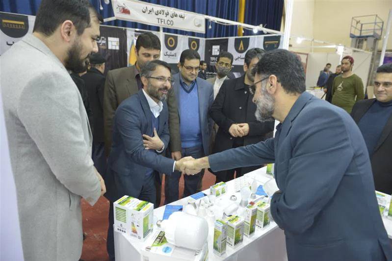 افتتاح نمایشگاه توانمندیهای صادراتی ایران و اوراسیا در نمایشگاه منطقه آزاد انزلی .