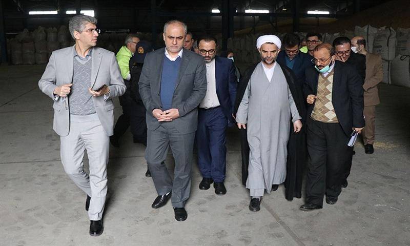 بازدید مسئولان قضایی استان برای هفتمین بار در سال جاری از انبارهای گمرکات بندر انزلی و بندر کاسپین منطقه آزاد