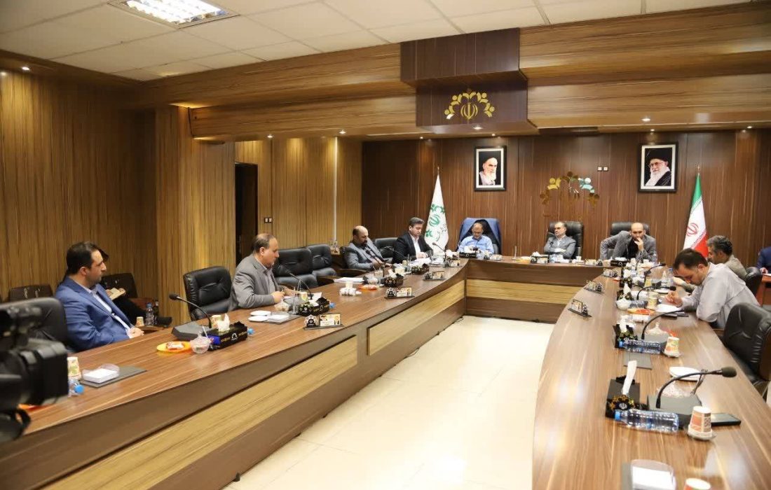 احداث پارکینگ در رشت از محل عوارض ساختمانی/افزایش ارزش معاملاتی ملک موجب تحمیل فشار به شهروندان می شود/ تاکید رئیس شورا به پرداخت به موقع حقوق و مزایای پایان سال پرسنل شهرداری رشت/ نشست خبری پایان سال شورا