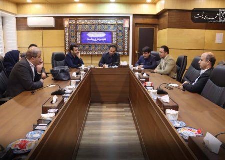 تاکید شهردار بر لزوم هوشمندسازی پرداخت‌های شهرداری مرکز و مناطق پنجگانه و اعطای تسهیلات بانکی در جهت اجرای پروژه‌های عمرانی