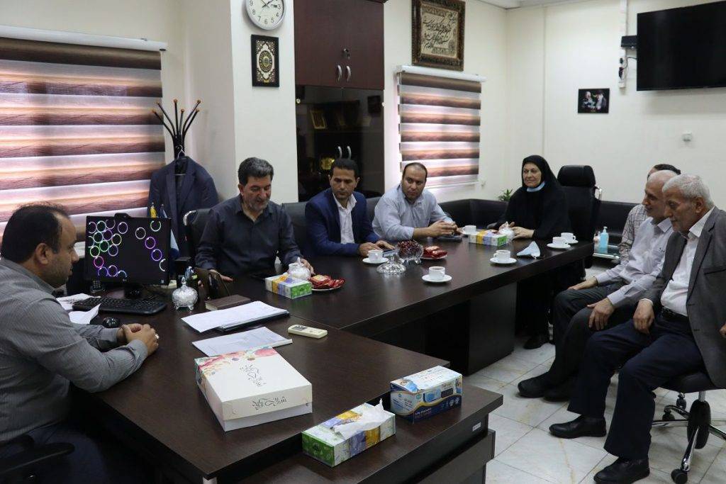 باید به مسئله درمان کارگران توجه ویژه داشته باشیم