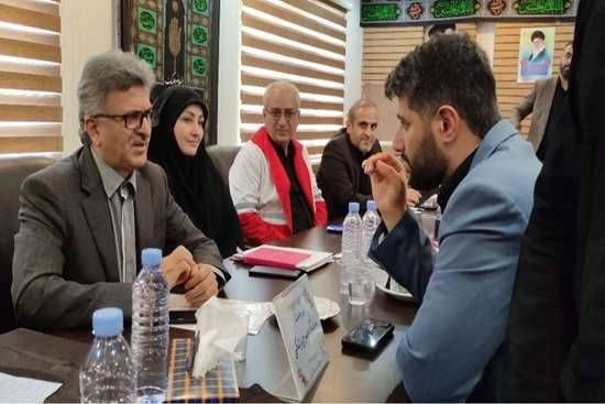 حضور رئیس دانشگاه علوم پزشکی گیلان در میز خدمت جامعه شاهد و ایثارگر