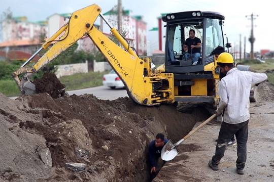 حدود ۷۷ درصد پیشرفت فیزیکی در اجرای طرح ايجاد تاسيسات فاضلاب شهر لاهیجان