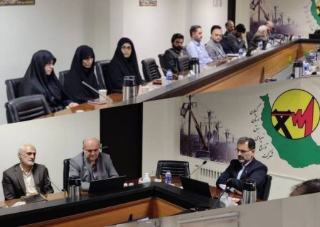 جلسه مدیران عامل و فرماندهان پایگاه مقاومت بسیج شركت های تابعه وزارت نیرو