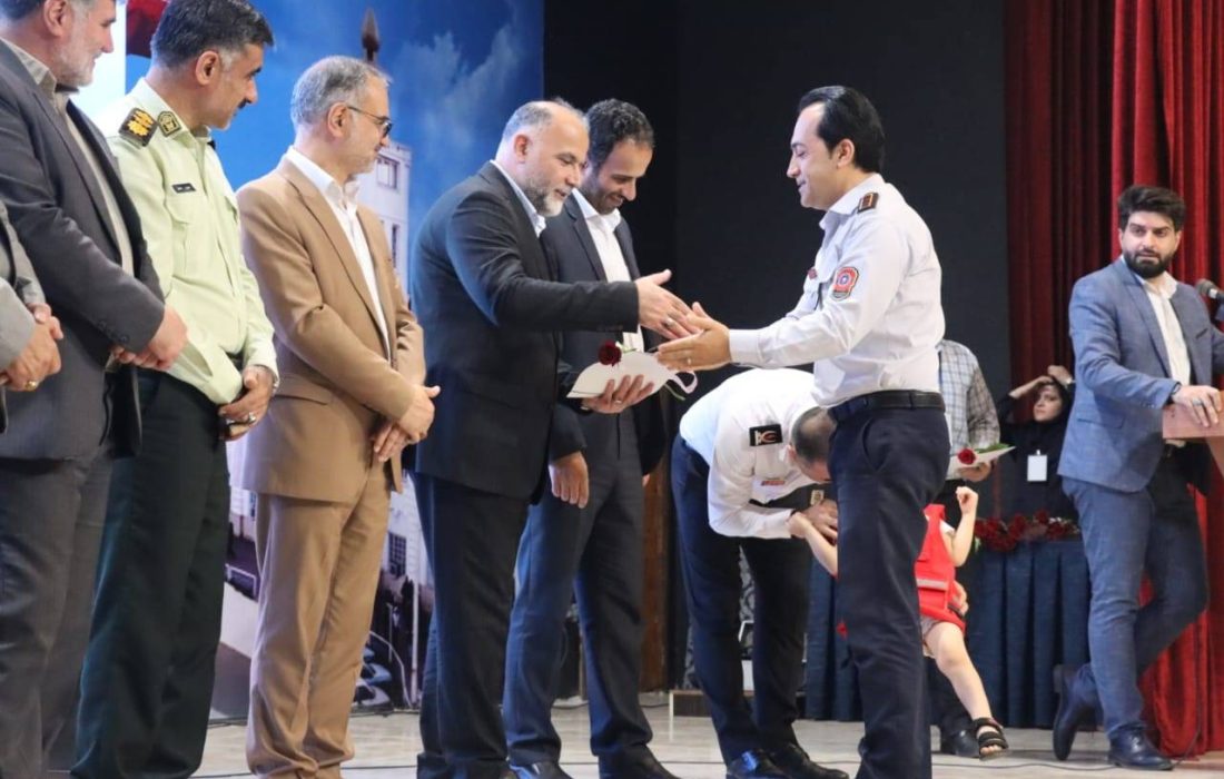 برگزاری مراسم تجلیل از آتش‌نشانان شهر رشت  