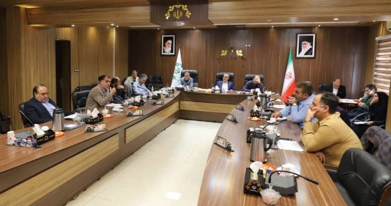 خواب آلودگی رانندگان اتوبوس درون شهری مخاطرات جانی برای شهروندان به همراه دارد/ حفظ سلامت شهروندان در برابر دریافت ماهیانه ۱۵۰ میلیون تومان از محل اجاره اتوبوس ها بسیار مهم تر است