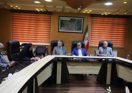 اقتصاد شهر با عملکرد اتاق اصناف ارتباط دارد/ ساماندهی صنوف در رشت / حضور دستفروشان غیر بومی در رشت