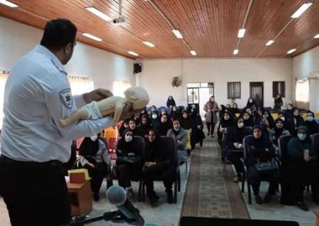 برگزاری کارگاه آموزش احیای قلبی ریوی با حضور مدیران و کارشناسان بهداشت مدارس دولتی ناحیه ۱ رشت