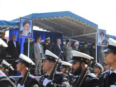 مراسم رژه نیروهای مسلح با حضور استاندار گیلان و فرماندار رشت برگزار شد