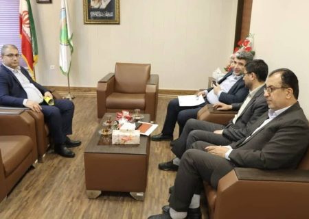 دیدار دکتر اسحق جمال امیدی مدیر عامل و نایب رئیس هیئت مدیره شرکت سیمان خزر با دکتر مازیار رضوی مدیر کل منابع طبیعی استان گیلان