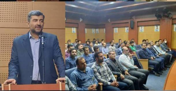 برخورداری از نیروی انسانی توانمند جزء مزیت های شركت است