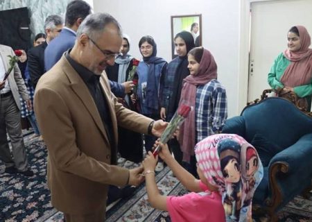 حضور رئیس شورا و شهردار رشت در خانه دختران شایگان