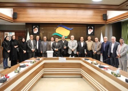 با حضوراعضا، مجمع عمومی انجمن سرمایه گذاران و کارآفرینان منطقه آزاد انزلی برگزار شد