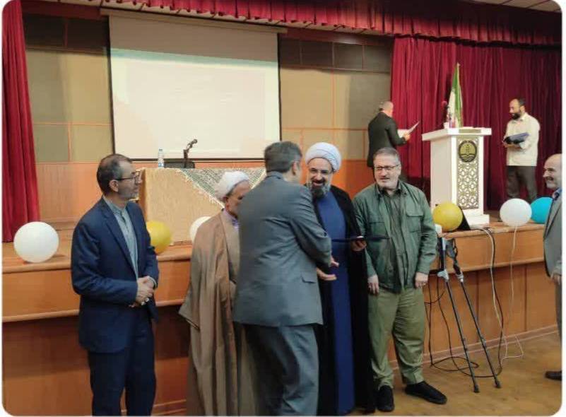 تقدیر از مدیرعامل و شورای امر به معروف و نهی از منكر شركت توزیع برق گیلان