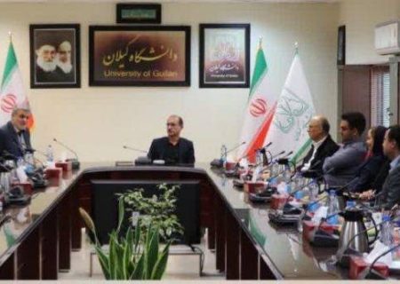 در راستای تحکیم ارتباط دانشگاه با صنعت، نشست سرپرست دانشگاه با مؤسس گروه آرین سعید برگزار شد
