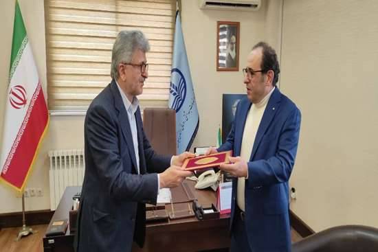 دندانپزشک گیلانیالاصل مقیم آمریکا به صف خیران سلامت پیوست