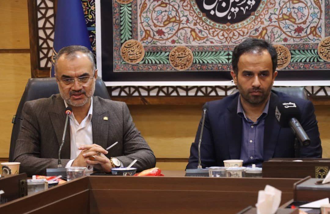 کارگرنیا رئیس شورای اسلامي شهر رشت در دیدار با مجمع نمایندگان گیلان عنوان کرد: بهره برداری از تقاطع های غیر همسطح رشت طی چند ماه آینده/ تاثیر سوء فقدان مدیریت یکپارچه شهری در روند اجرای پروژه های عمرانی/ جمع آوری تیر برق های مزاحم و مشکل آب و فاضلاب رشت نیازمند اختصاص اعتبار ملی