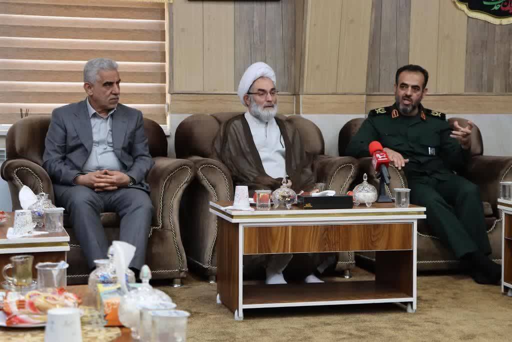 نشست هم اندیشی وهم افزایی برای برگزاری دومین کنگره ملی ۸ هزار شهید گیلان
