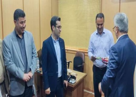 تجلیل رئیس دانشگاه علوم پزشکی گیلان از آزادگان
